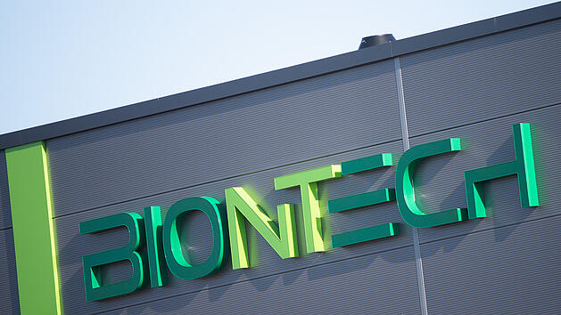 Mittel gegen Krebs - Biontech hat große Pläne und steckt weitere Milliarden in Forschung.