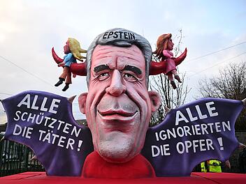 Rosenmontag am Rhein - D&uuml;sseldorf