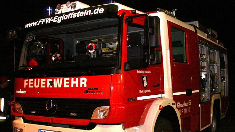 Mehrere tausend Euro Sachschaden entstanden bei einem Hausbrand am fr&uuml;hen Dienstagmorgen in F&uuml;rth. Symbolfoto: Archiv
