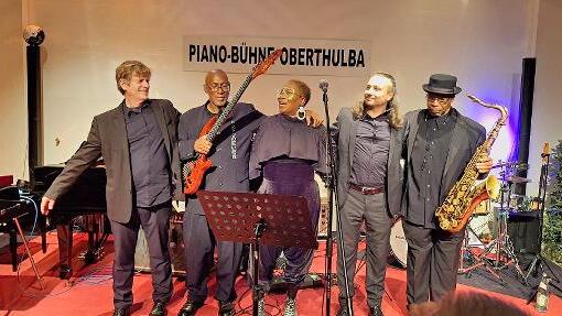 Die „Kirk Smith & Tracey Duncan international Band“ begeisterte auf der Pianobühne in Reith.