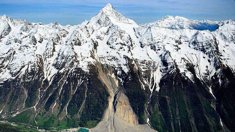 Felssturz und Gletscherabbruch im L&ouml;tschental