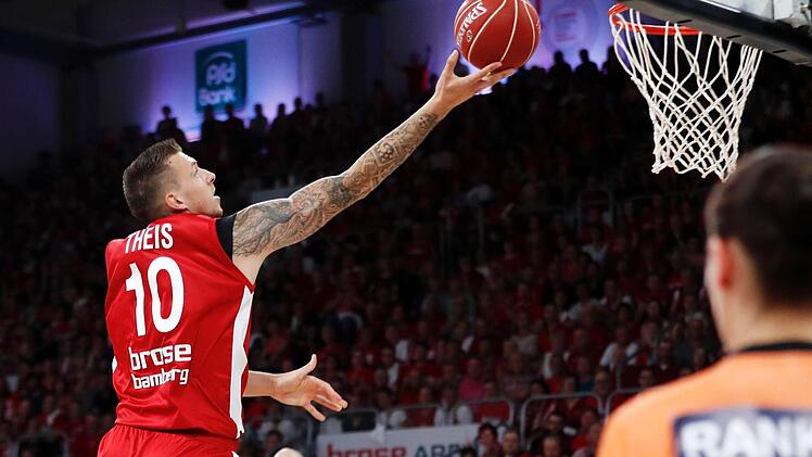 Mit 76-67 gewinnt Brose Bamberg auch das dritte Spiel gegen Bayern München und zieht verdient ins Finale ein. Foto: DanielLöb