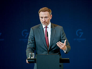 "Das war ein Freudscher Versprecher": Maybrit Illner nennt Christian Lindner beim falschen Namen "Das war ein Freudscher Versprecher": Maybrit Illner nennt Christian Lindner beim falschen Namen