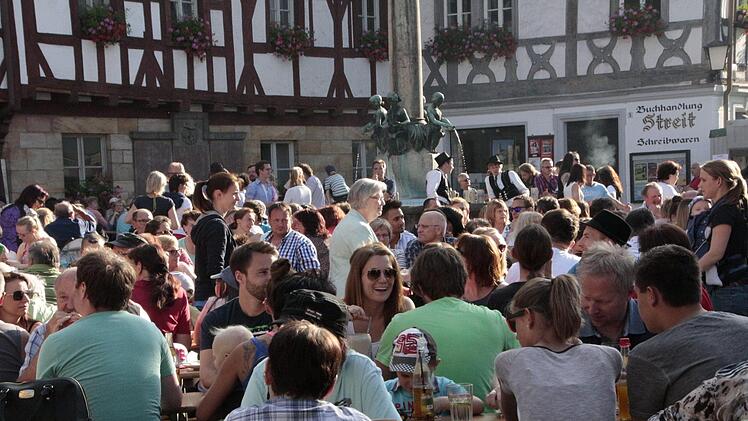 Altstadtfest-Stimmung wird es auch heuer wieder  geben:  Forchheim wird      das Fest   im Juni feiern. Foto: Hofbauer/Archiv