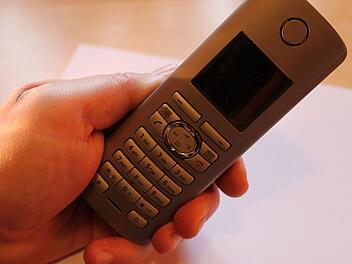 Bad Neustadt: T&auml;ter ergaunern 900 Euro durch Gewinnversprechen - das war ihre Masche