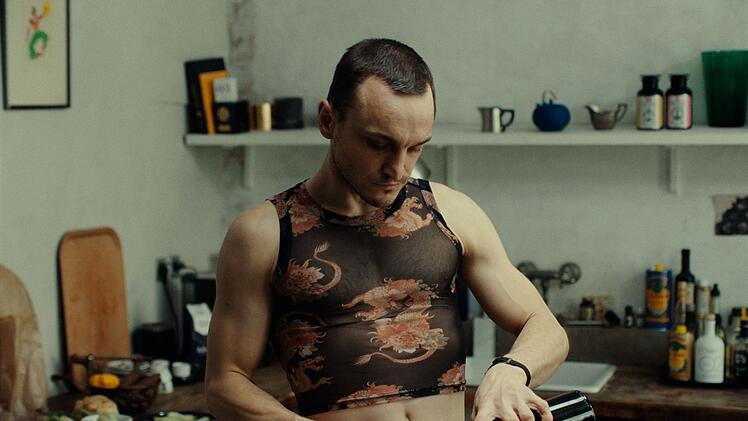 Filmregisseur Tomas (Franz Rogowski) versteht sich aufs Manipulieren.