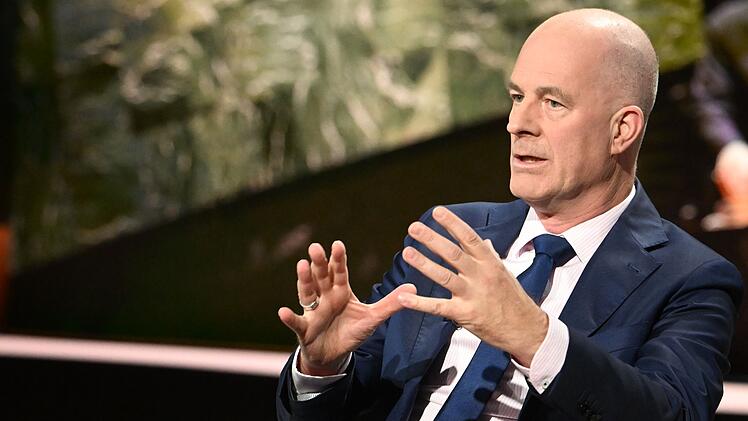 Militär-Experte Christian Mölling warnte am Dienstagabend vor einer fehlenden Reaktion Europas auf die jüngsten Drohnen-Vorfälle.