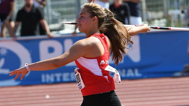 Speerwerferin Anna G&uuml;thlein in Rostock bei der "Deutschen" Foto: privat