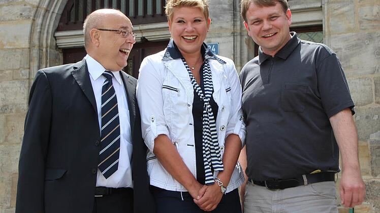 OB Franz Stumpf hat Brigitte Fuchs zur Leiterin seines Büros gemacht und Detlef Winkler (rechts) zum neuen Kämmerer der Stadt. Foto: Roepert