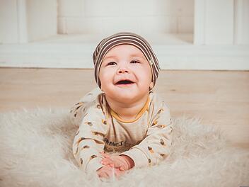 Für das 2023 zeichnet sich bereits ein Trend bei Babynamen in Deutschland ab. Wir verraten, wie besonders viele Mädchen und Jungen heißen werden.
