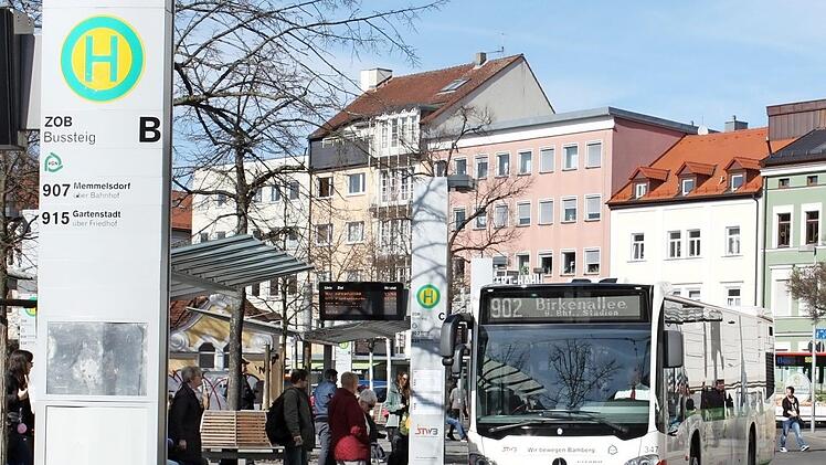 Am Zentralen Omnibus-Bahnhof an der Promenade wurden die Hygieneregeln am Wochenende streng kontrolliert.  Archivfoto: M. Memmel