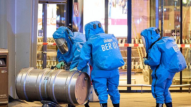 Polizei r&auml;umt BER-Terminal wegen m&ouml;glichen Gefahrguts