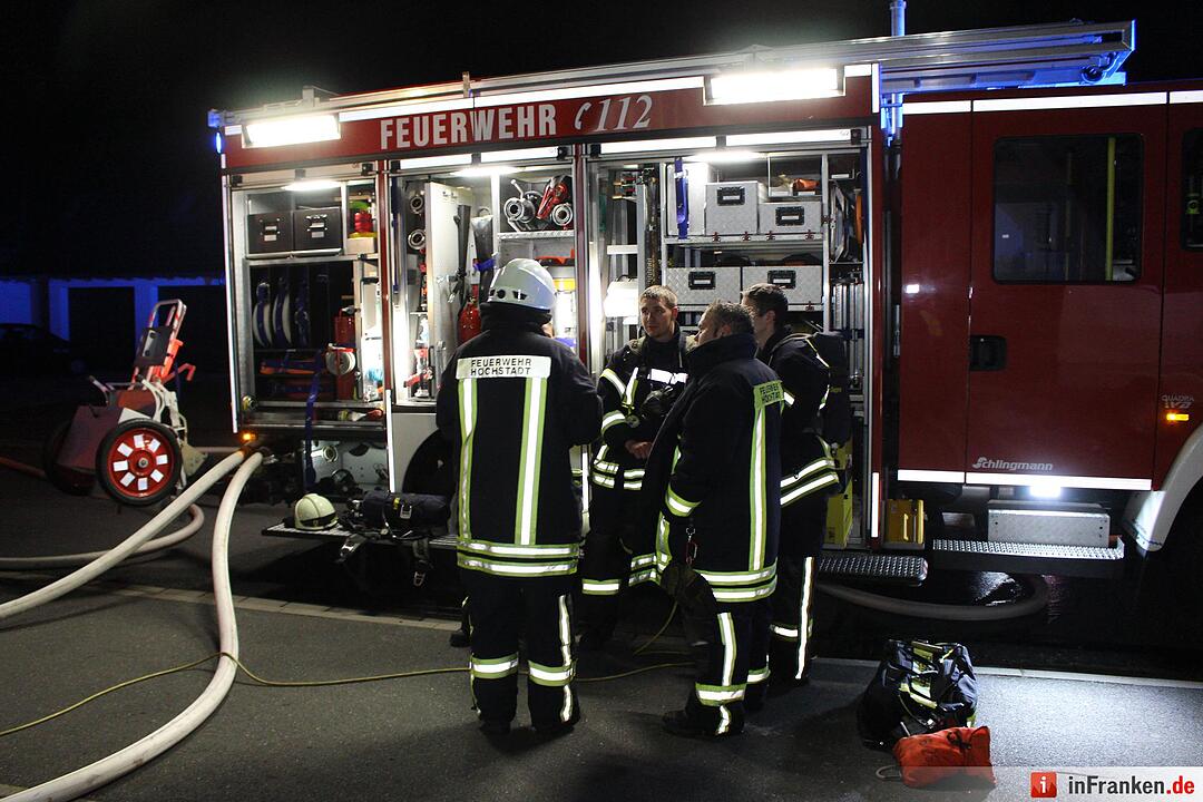 Anbau von Garage in Vollbrand