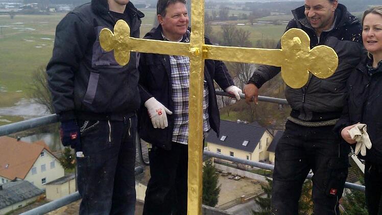 Anja Soppa, die Tochter von Chef Andreas Mätzold, ist stolz auf die getane Arbeit, ebenso die Mitarbeiter der Firma Donath.  Foto: p