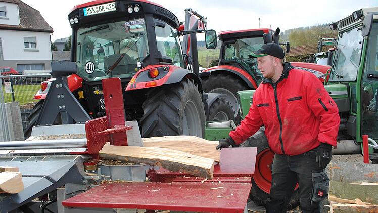 Gehört mittlerweile zur Standardausstattung eines jeden eingefleischten Holzmachers: das Spaltgerät. Foto: Evelyn Schneider