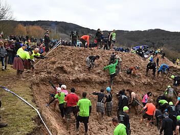 Rund 2000 Teilnehmer stellten sich der Herausfordernung Braveheart Battle.  Foto: Ronald Rinklet