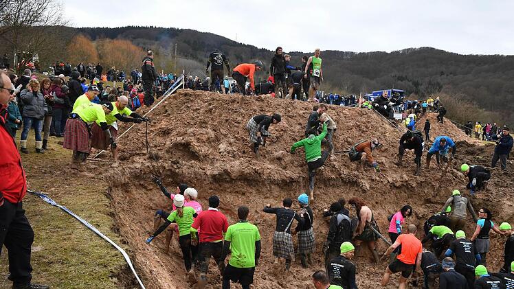 Rund 2000 Teilnehmer stellten sich der Herausfordernung Braveheart Battle.  Foto: Ronald Rinklet