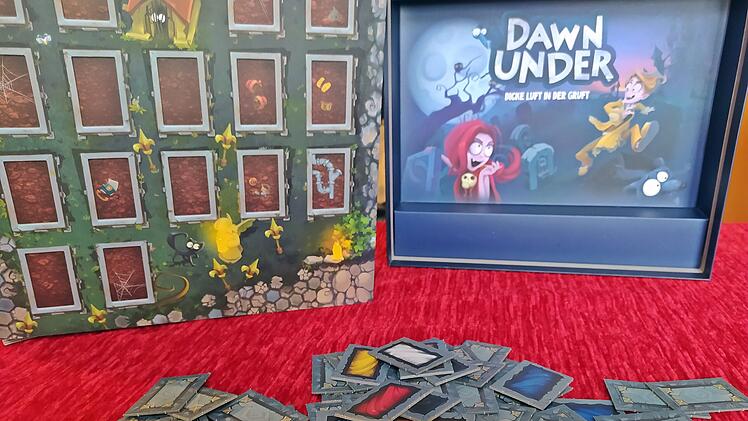 Dawn Under im Test - Außergewöhnliches Familien-Memory in Friedhofskulisse