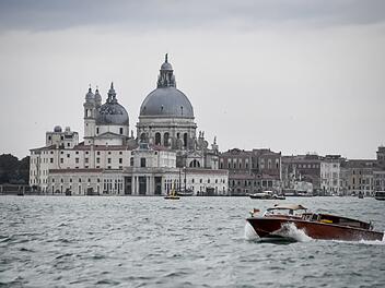 Wassertaxi in Venedig