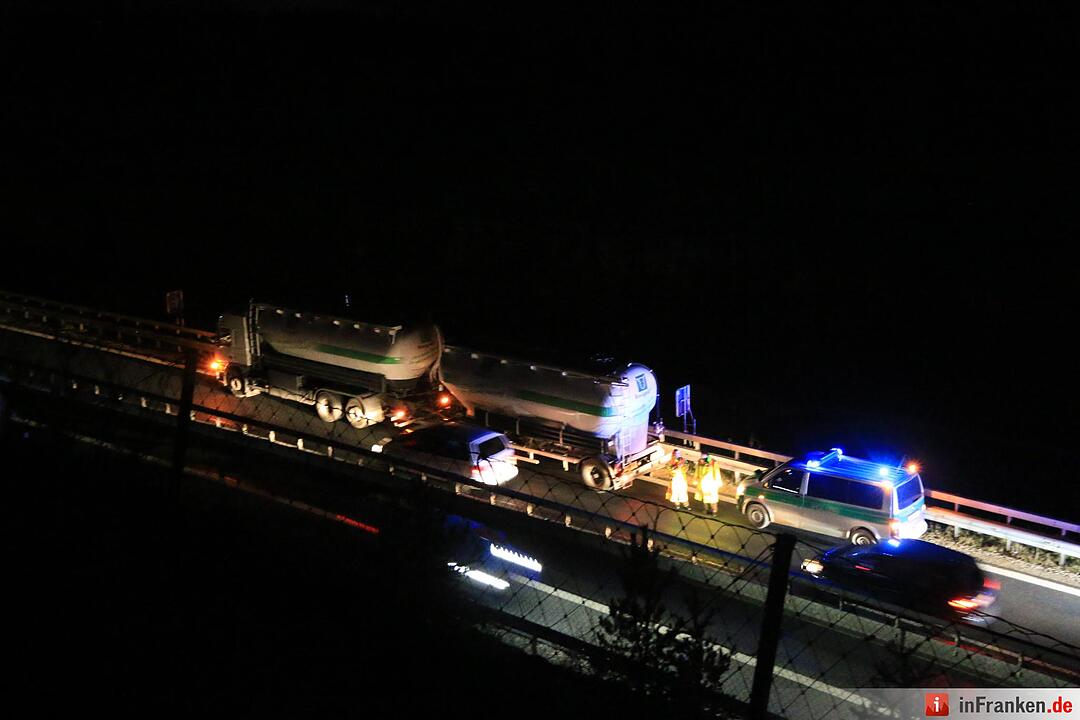 Pannen-Lkw in der A70-Baustelle Würgauer Berg