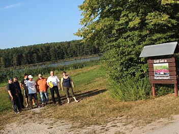 Hier am Ortseingang könnte eine Sitzgruppe mit Infotafeln stehen. Foto: Andreas Dorsch