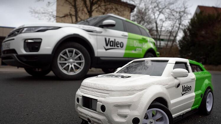 Der kleine Prototyp der Lichtenfelser Schüler und sein großes Vorbild