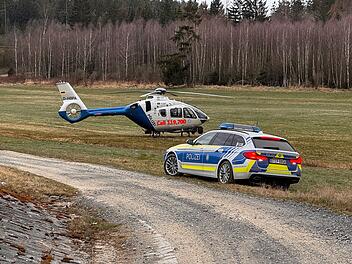 Drogentransport auf der A93: Mehrere Kilogramm Marihuana sichergestellt - Fahrer immer noch flüchtig