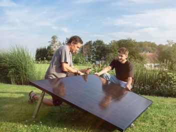 Balkonkraftwerke mit 1000 Watt: Die besten Angebote im Vergleich