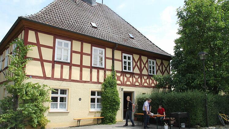 An der Alten Schule wurde gegrillt.