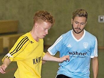 Zwei erstklassige Hallenspieler, Bastian Pöche (TSV Mönchröden) und Rene Knie (VfL Frohnlach), sind in Kronach wieder am Ball. Foto: H. Weiß