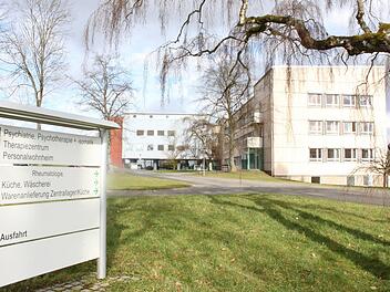Das Haus 11, die ehemalige Orthopädie in Kutzenberg Ramona Popp