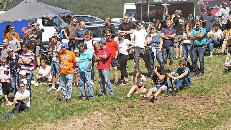 Die zahlreichen Zuschauer sahen spannende Rennen.  Fotos: Günther Geiling