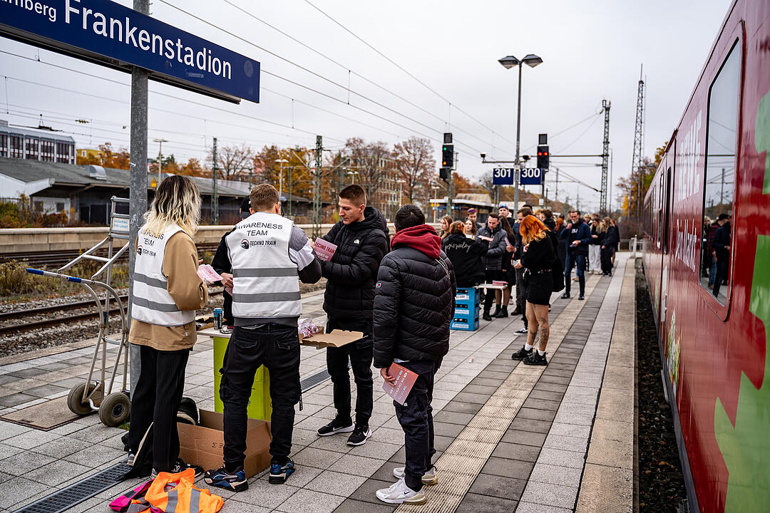 Die beste Party im Zug!