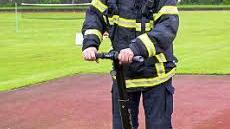 Feuerwehrmann auf dem Segway