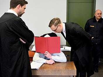 Prozess wegen Mord an Gro&szlig;mutter