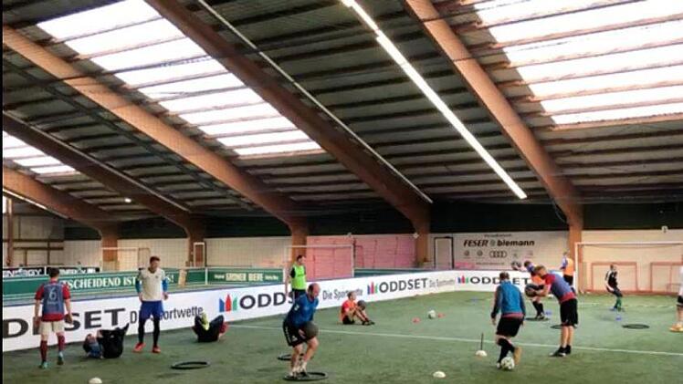 Auf ein reines Indoor-Trainingslager setzte der FC Westheim. Foto: Maximilian Schaub