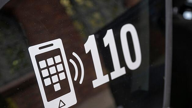 5-J&auml;hriger setzt Notruf ab.