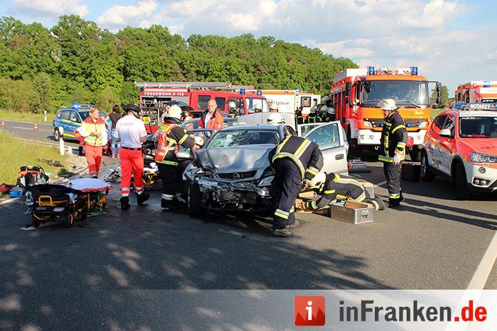 Landkreis Fürth: Frontalkollision bei Zirndorf