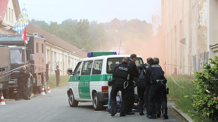 Großübung der Bundespolizei in Mainleus. Foto: Barbara Herbst