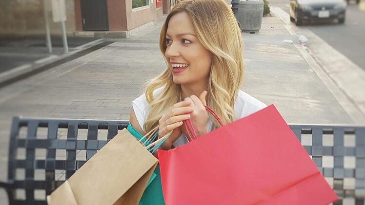 Lust auf einen entspannten Shopping-Trip in Bamberg ohne auf das liebe Geld achten zum müssen? Dann haben wir hier die sechs besten Outlet-Geschäfte in Bamberg. Egal ob Mode, Schuhe oder Möbel - hier ist für jeden etwas dabei. Symbolbild: Hwellrich/pixabay.com