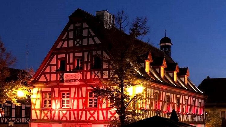 Impressionen aus der Herzogenauracher Innenstadt    Foto: Richard Sänger