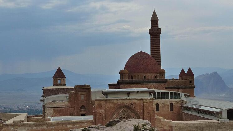 Palast auf 2200 m Höhe: In der Nähe des Ararat liegt der Palast Ishak Pasa Saray - eines der beliebtesten Fotomotive in der Türkei. Foto: Manfred Wagner
