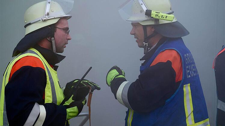 Eindrücke von der Feuerwehrübung in Sulzthal. Foto: Gerd Schaar