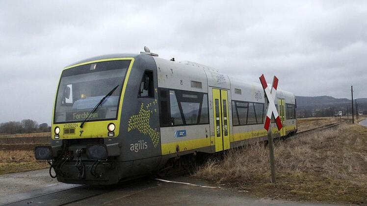 Die Zuge ab Forchheim von 14,02 Uhr bis 22.02 Uhr werden durch Omnibusse ersetzt. Foto: Josef Hofbauer