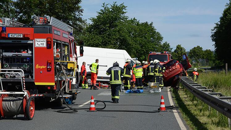 Schwerer Unfall auf der B 85 bei KulmbachDagmar Besand