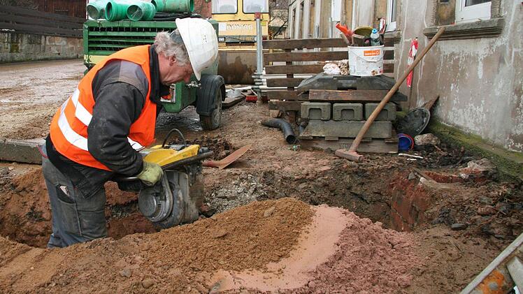 Die Baustelle in Schmeilsdorf geht schneller voran als geplant.Foto: Jürgen Gärtner