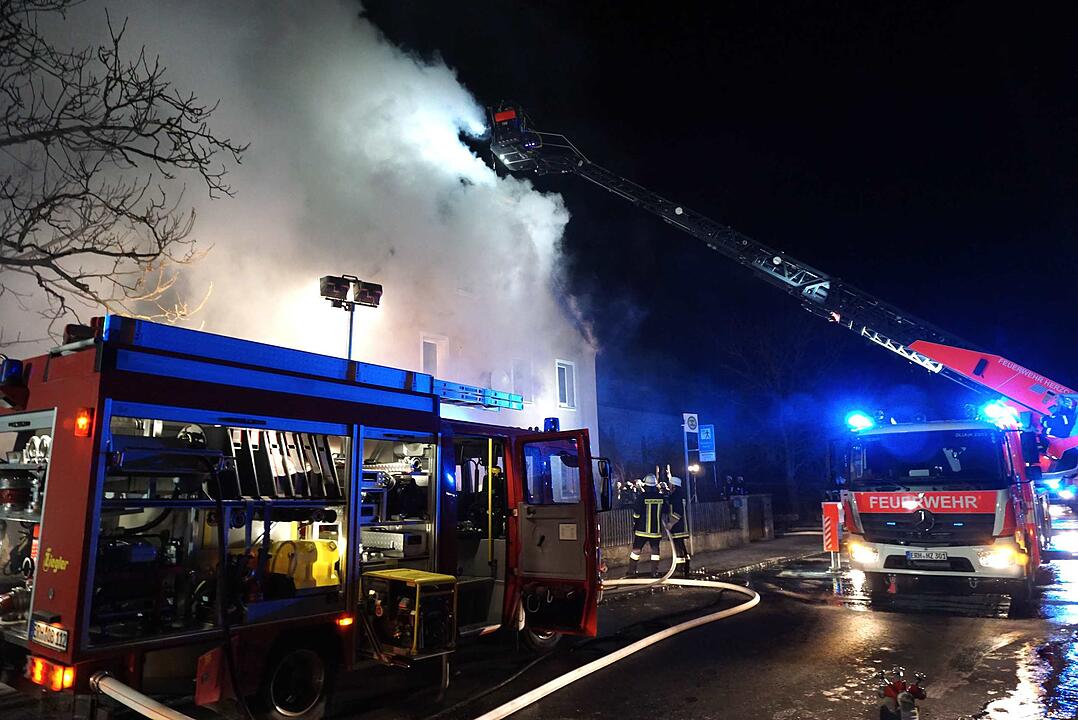 Großbrand im Landkreis Erlangen-Höchstadt – Sachschaden im sechsstelligen Bereich