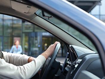 Stalker, Autofahrer, Kinder, Stalker, aus Auto heraus angesprochen, in Auto gelockt