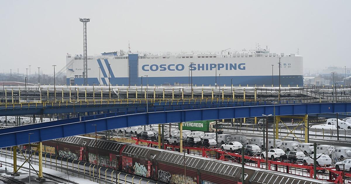 Starker-Dezember-Deutsche-Exporte-steigen-2025-berraschend