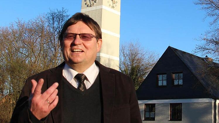 Mit der neuen Stiftung Christuskirche erhofft sich der evangelische Pfarrer von Höchstadt Hans-Friedrich Schäfer mehr finanzielle Sicherheit für die Gemeinde.  Foto: Christian Bauriedel
